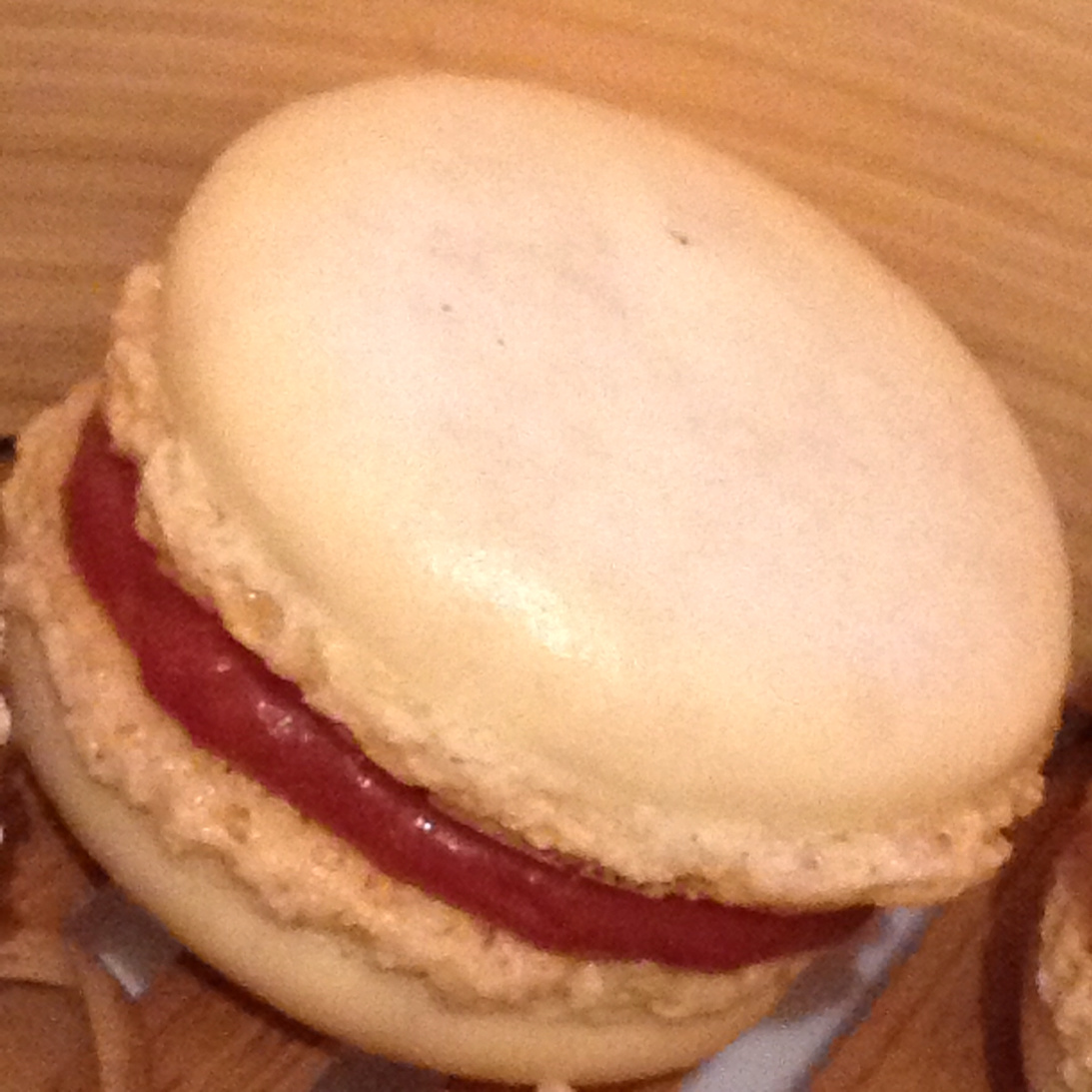 Forage macarons fram wood/chocolate